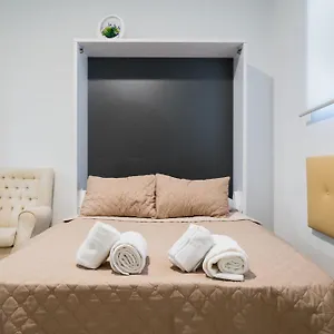 Apartamento Estudio Triana Salado A, Sevilla